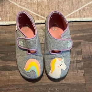 See Kai run unicorn slippers size 13